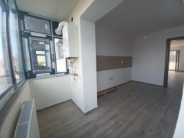 apartament-3-camere-de-vanzare-in-iasi-popas-pacurari-700-m-in-spate-la-casa-auto-1