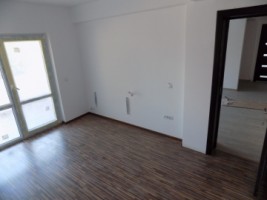 apartament-2-camere-de-vanzare-in-iasi-la-700-m-in-spate-la-casa-auto-valea-lupului-2