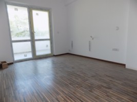 apartament-2-camere-de-vanzare-in-iasi-la-700-m-in-spate-la-casa-auto-valea-lupului-3