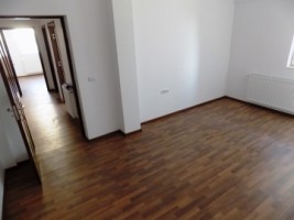 apartament-3-camere-2-bai-iasi-capat-cug-700-m-in-spate-la-expo-mobila-9