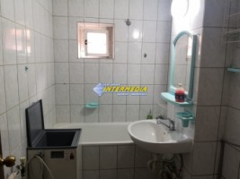 apartament-2-camere-de-vanzare-zona-cetate-et1-8