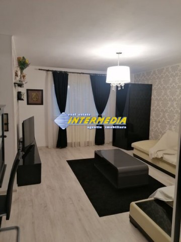 apartament-2-camere-cu-gradina-si-curte-zona-cetate-ultracentral-5