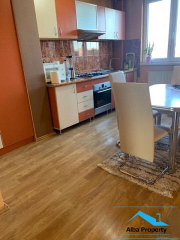 apartament-3-camere-mobilat-zona-centru