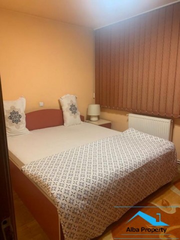 apartament-3-camere-mobilat-zona-centru-4