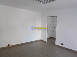 spatiu-comercial-finisat-de-inchiriat-in-cetate