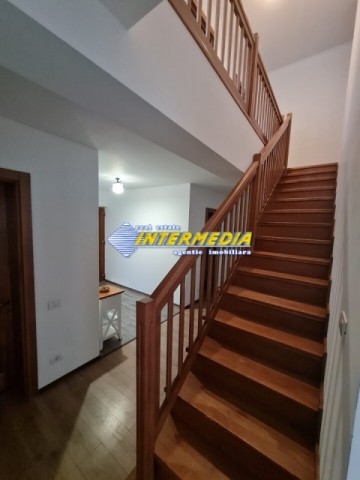 casa-noua-tip-duplex-pe-de-vanzare-zona-ampoi-3-5