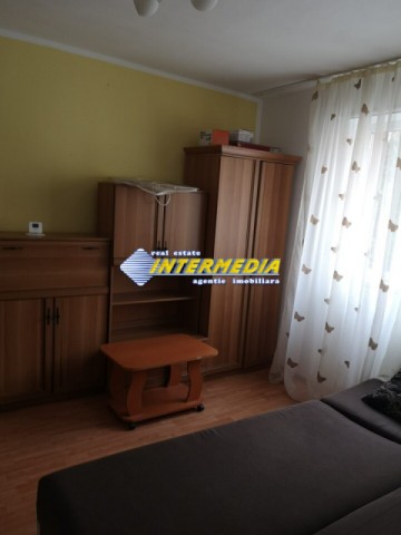 apartament-2-camere-cetate-zona-bulevard-etaj-1-4