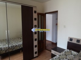 apartament-2-camere-cetate-zona-bulevard-etaj-1-11