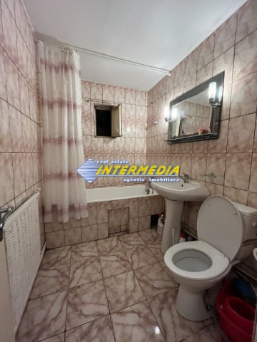 apartament-cu-2-camere-decomandat-de-inchiriat-in-cetate-etaj-1-zona-mercur-7