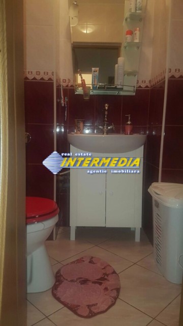 apartament-cu-3-camere-decomandat-in-cetate-zona-piata-alba-iulia-etaj-intermediar-7