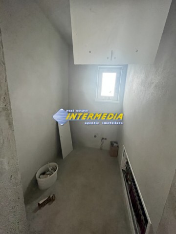 casa-noua-de-vanzare-cu-4-camere-in-alba-iulia-cu-toate-utilitatile-teren-450-mp-9