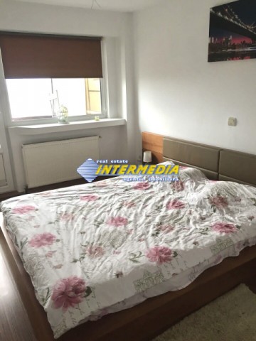 apartament-4-camere-decomandat-de-vanzare-in-alba-iulia-zona-cetate-bulevard-m-uri-8