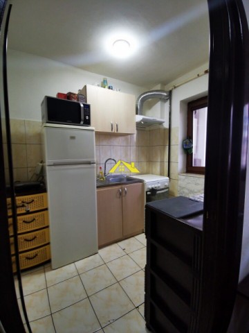 garsoniera-suprafata-mare-in-cetate-1