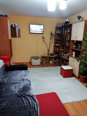 apartament-2-camere-zona-capat-1