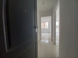 apartament-1-camera-2-statii-din-capat-cug-lunca-cetatuii-decomandat-bucatarie-inchisa