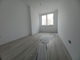 apartament-1-camera-2-statii-din-capat-cug-lunca-cetatuii-decomandat-bucatarie-inchisa-3