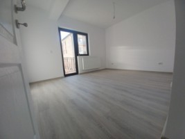 apartament-de-vanzare-in-iasi-lunca-cetatuii-1-camera-decomandat-baie-cu-geam-2