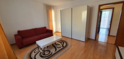 apartament-2-camere-decomanat-parcare-proprie-2