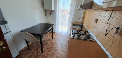 apartament-2-camere-decomanat-parcare-proprie-6