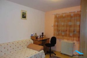 apartament-3-camere-renovat-etaj-01-zona-cetate-3