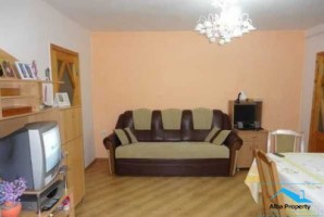 apartament-3-camere-renovat-etaj-01-zona-cetate-4