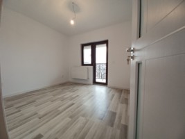 apartament-1-camera-decomandat-curte-proprie-40-mp-2