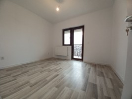 apartament-1-camera-decomandat-curte-proprie-40-mp-3