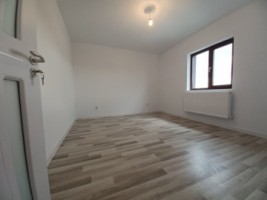 apartament-cu-gradina-proprie-2-camere-decomandat-lunca-cetatuii-10