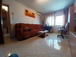 apartament-3-camere-decomandat-2-bai-nicolina-2-prima-statie-comision-0-1