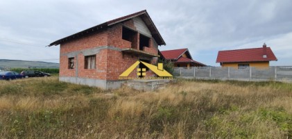 casa-la-rosu-in-micesti
