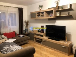 vanzare-apartament-special-2-camere-62-mp-cetate-zona-mercur-3