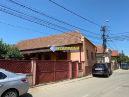 casa-pe-parter-renovata-cu-pivnita-si-1375-mp-teren-de-vanzare-in-alba-iulia-zona-micesti-7