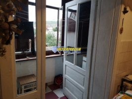 apartament-3-camere-si-2-bai-de-vanzare-cetate-zona-mercur-etaj-2-10