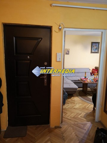 apartament-3-camere-si-2-bai-de-vanzare-cetate-zona-mercur-etaj-2-13