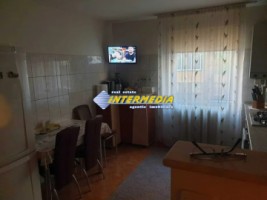 apartament-cu-2-camere-de-vanzare-cetate-zona-piata-3