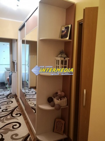 apartament-3-camere-decomandat-etaj-2-cetate-zona-closca-12