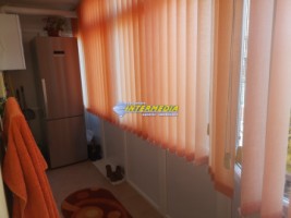 apartament-3-camere-decomandat-etaj-2-cetate-zona-closca-17