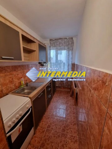 apartament-2-camere-renovat-de-vanzare-cetate-4