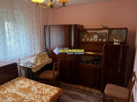 apartament-2-camere-de-vanzare-zona-cetate-etaj-1-zona-piata-2