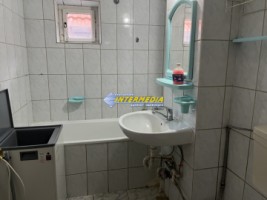 apartament-2-camere-de-vanzare-zona-cetate-etaj-1-zona-piata-7