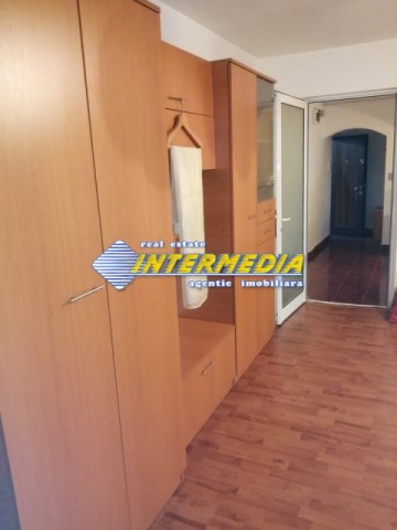 apartament-cu-2-camere-de-inchiriat-cetate-2