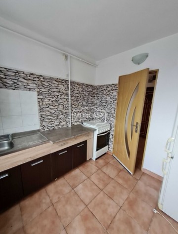 apartament-2-camere-zona-sucevei-etaj-4-3