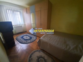 apartament-3-camere-de-vanzare-in-alba-iulia-zona-cetate-2