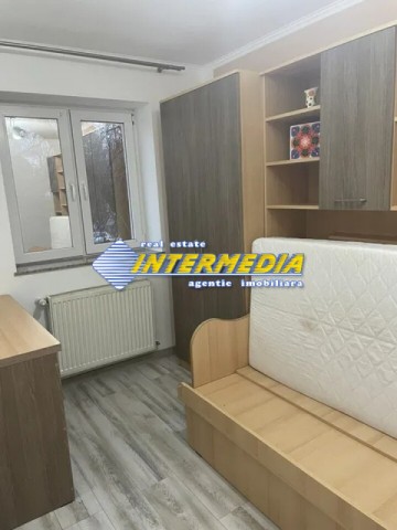 apartament-3-camere-finisat-si-mobilat-etaj-1-cetate-bulevard-4