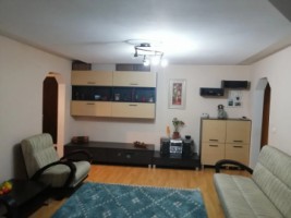 apartament-3-camere-zona-capat-1