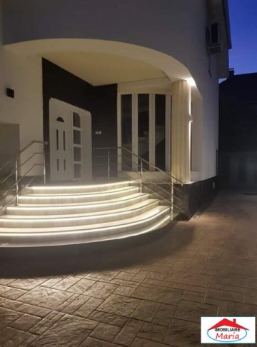 casa-cu-etaj-zona-semicentrala-id-22415