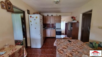 casa-mica-cu-teren-14-ari-zona-lucian-blaga-id-22422-4