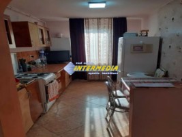 de-vanzare-apartament-cu-2-camere-decomandat-etaj-3-finisat-complet-si-mobilat-3