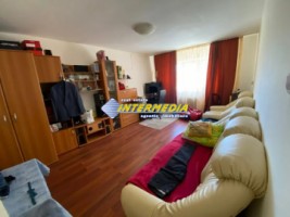 apartament-2-camere-decomandat-etaj-1-zona-tolstoi-4