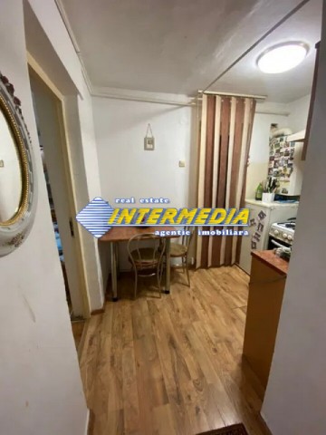 apartament-2-camere-decomandat-zona-cetatebulevard-4